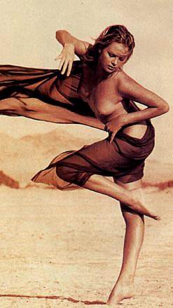 Воскресные дрочилки. Голые знаменитости на фото - Голая Charlize Theron - Nude Charlize Theron (37 фото)