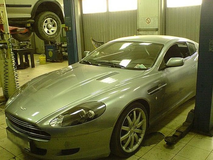    Aston Martin,   