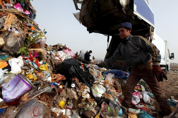 Сборщики мусора в Ираке
