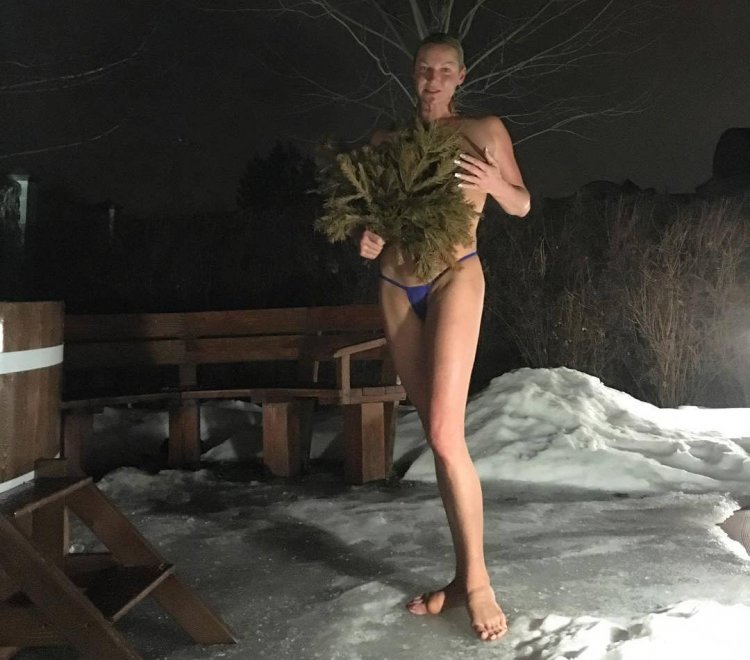 Волочкова вновь шокирует фотографиями из бани