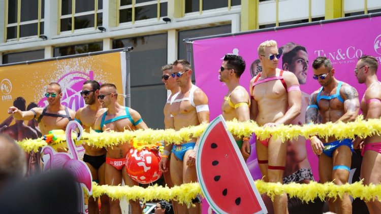 Крупнейший гей-парад в Тель-Авиве