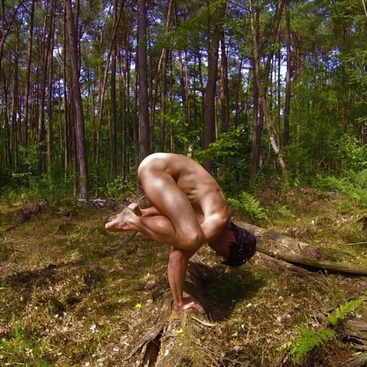 14 фото, доказывающих, что йога - искусство красивых, сильных и сексуальных мужчин
