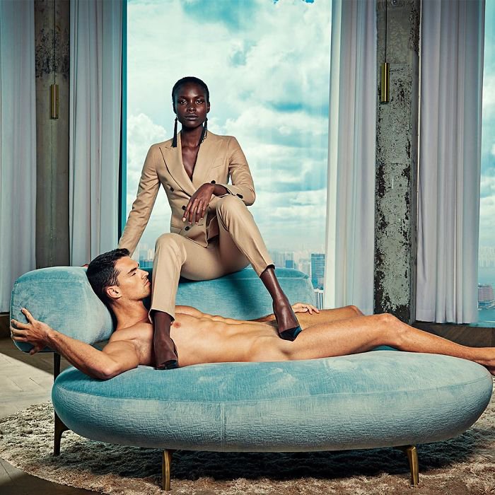 «Мужчина как атрибут успеха»: Скандальная реклама голландской компании одежды взбудоражила Интернет (фото) 18+